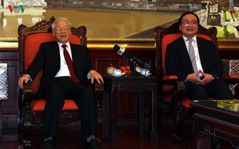 Нгуен Фу Чонг поздравил партком, власти и жителей Ханоя с Тэтом - ảnh 1